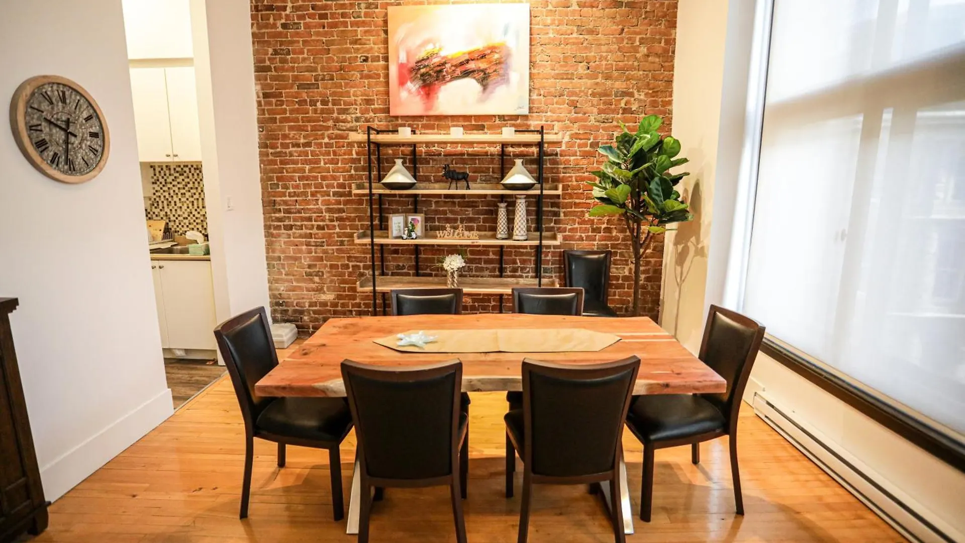 Elegant 1 Bedroom Apartment In Old Port - 202 Montreal