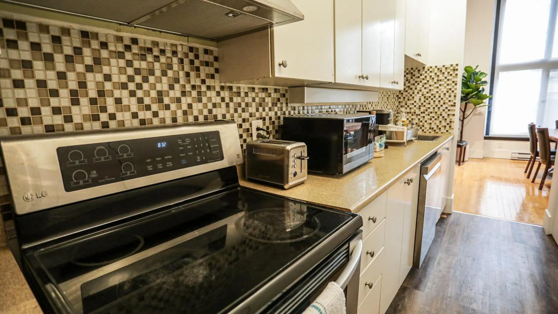Elegant 1 Bedroom Apartment In Old Port - 202 Montreal